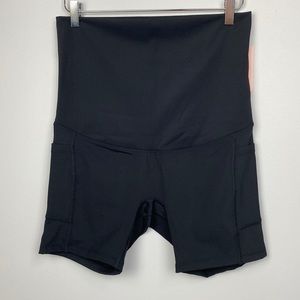 Poshdiva Maternity Athletic Shorts Sz M NWT